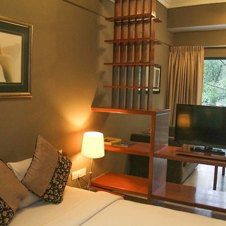 Peninsula Residence All Suite Hotel Куала-Лумпур Экстерьер фото