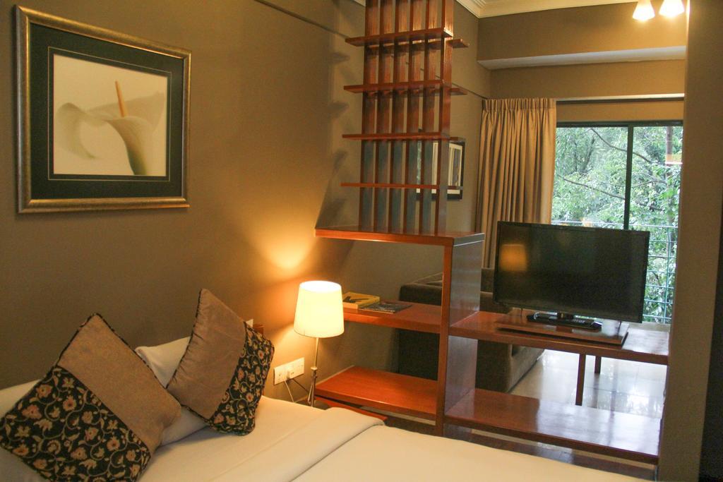 Peninsula Residence All Suite Hotel Куала-Лумпур Экстерьер фото