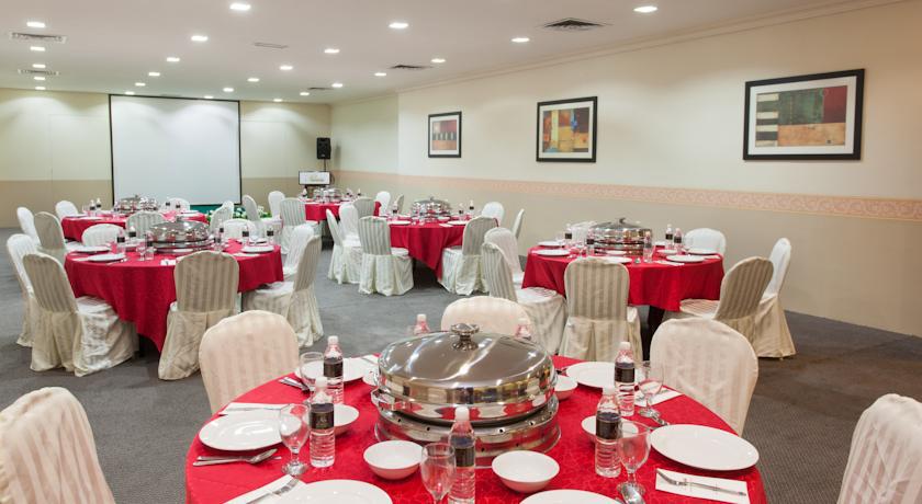 Peninsula Residence All Suite Hotel Куала-Лумпур Экстерьер фото